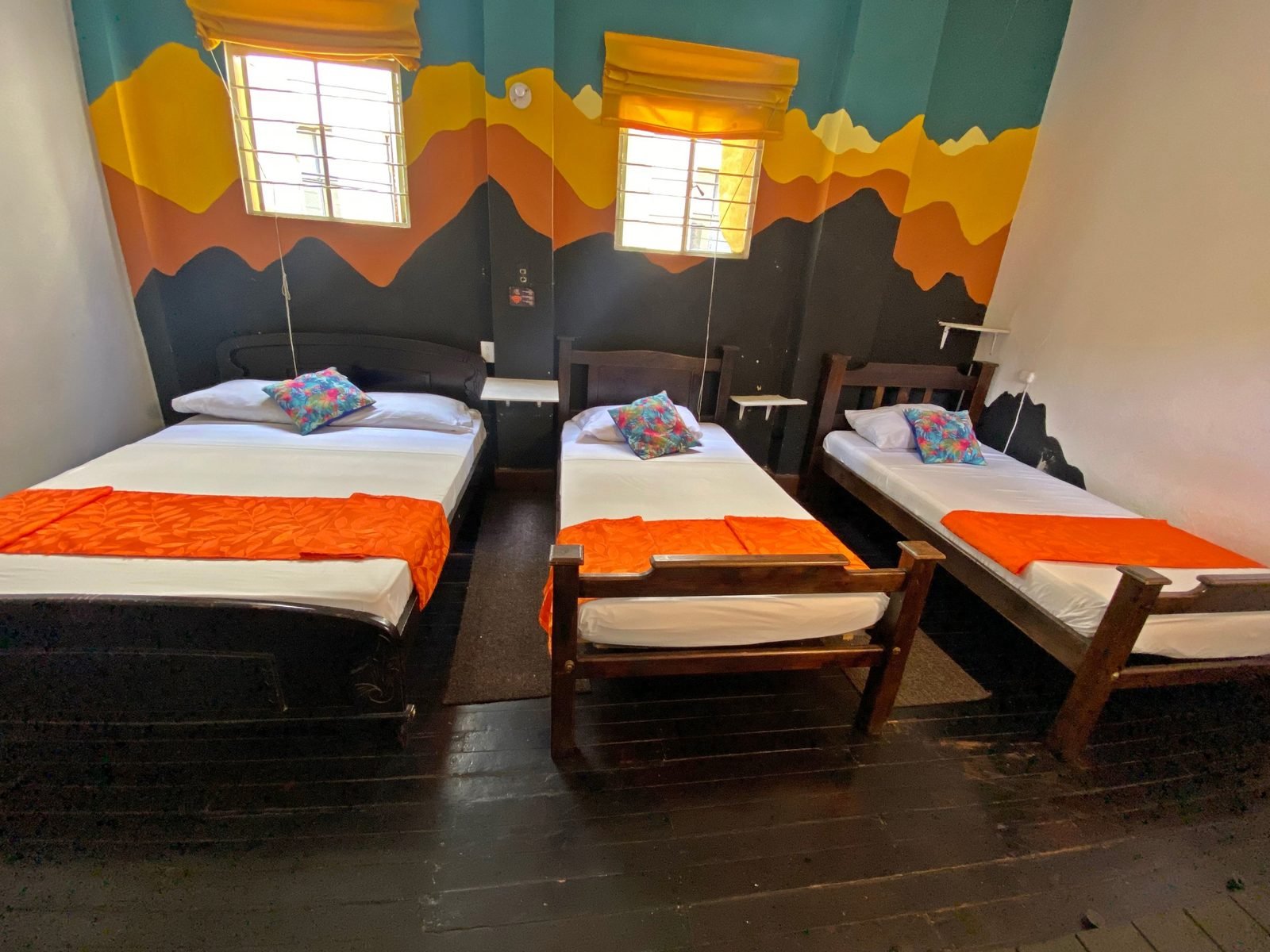 Quadruple with shared bathroom